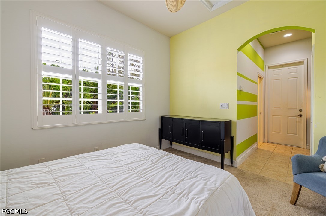5643 Kensington LOOP