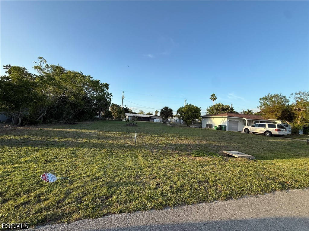 425 Monterey AVE