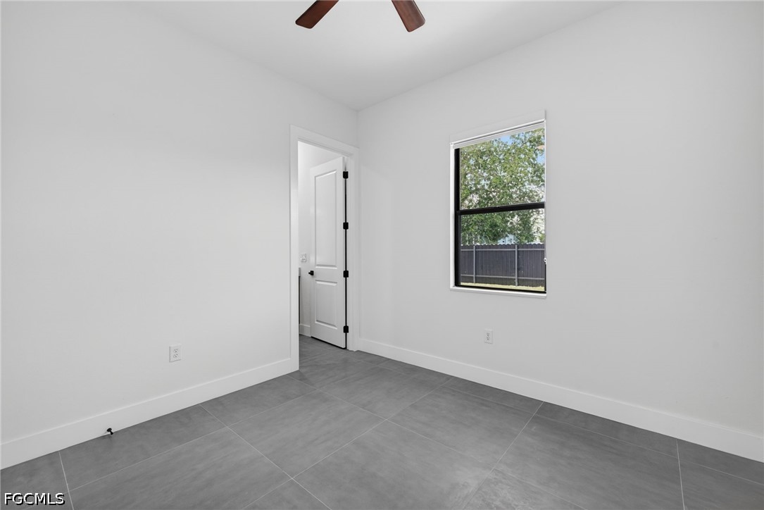1715 SW 4th ST