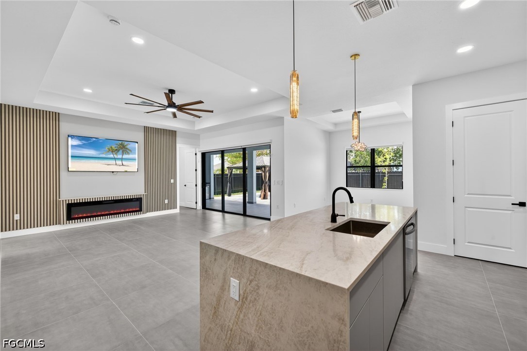 1715 SW 4th ST