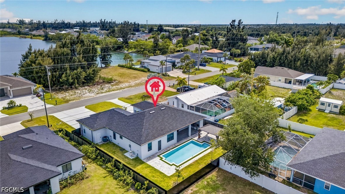 1715 SW 4th ST