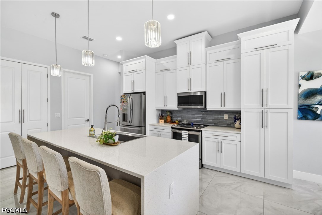 10 NW 35th AVE
