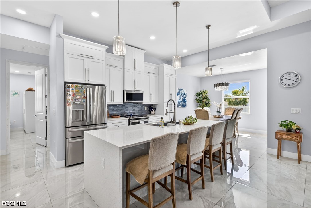 10 NW 35th AVE