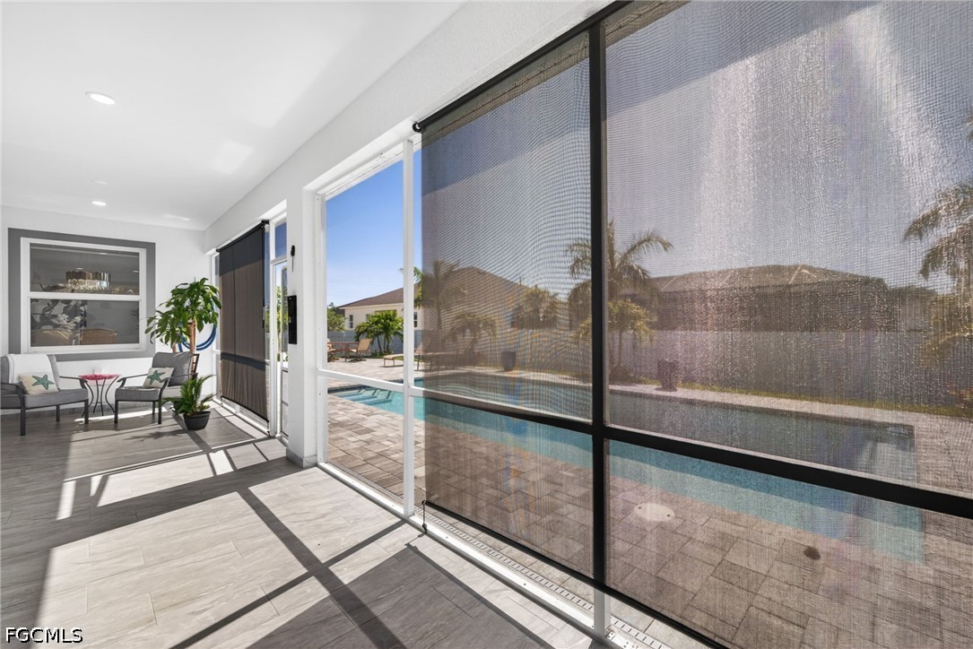 10 NW 35th AVE