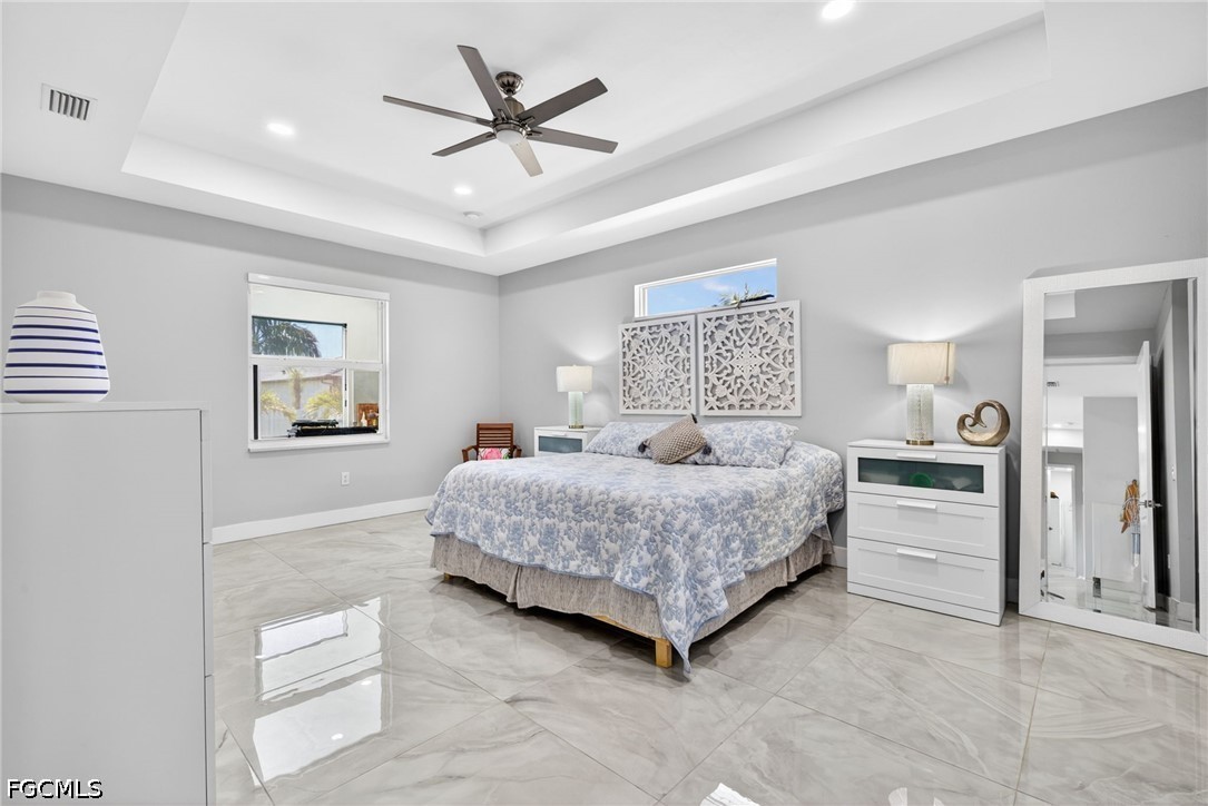 10 NW 35th AVE