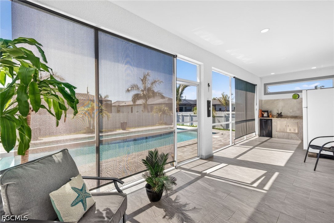 10 NW 35th AVE