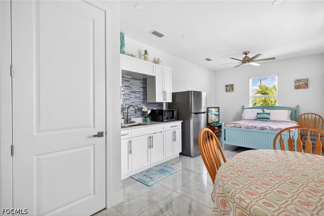 10 NW 35th AVE