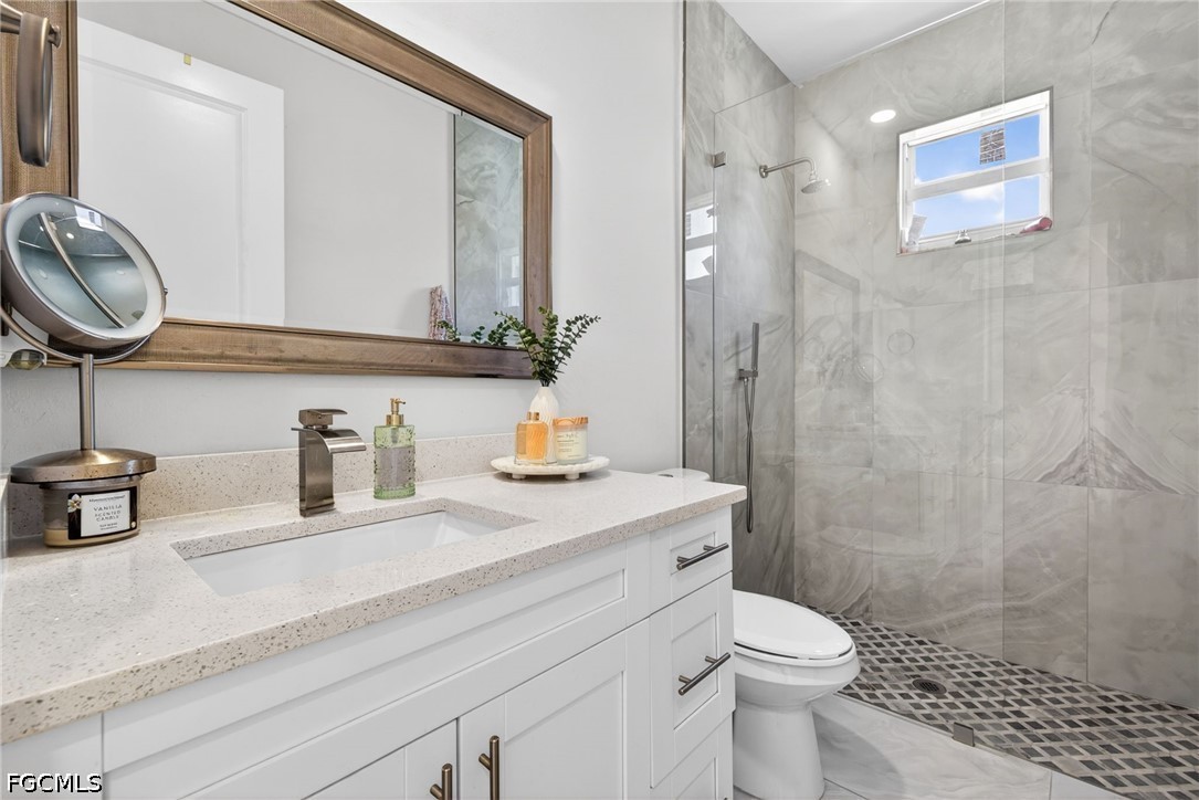 10 NW 35th AVE