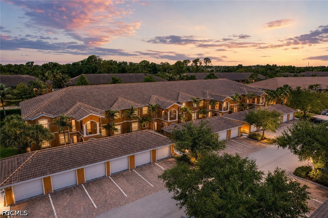 1102 Winding Pines CIR 206