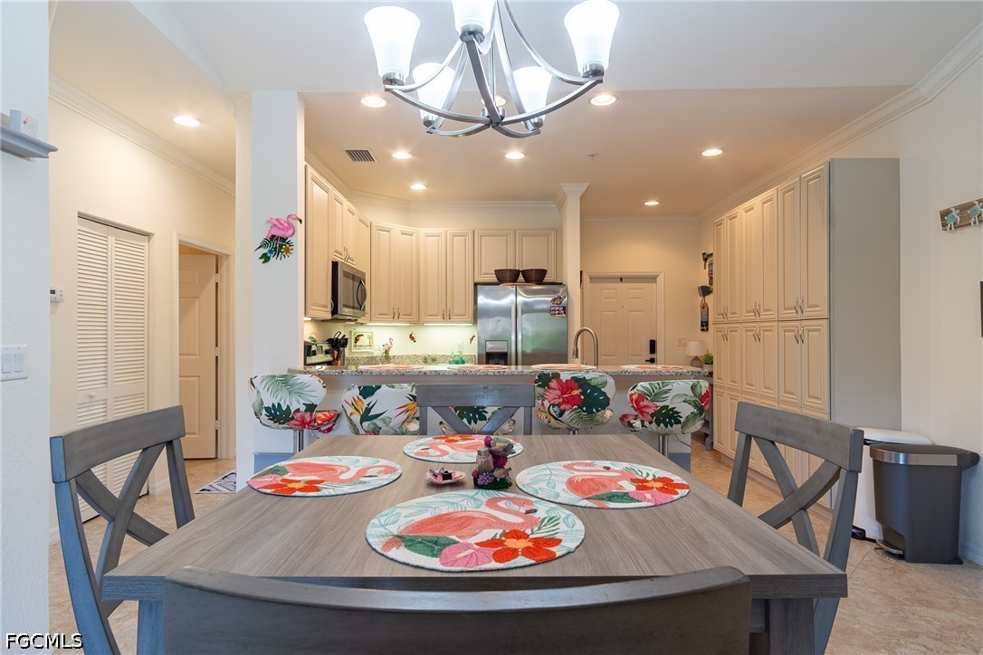 1102 Winding Pines CIR 206