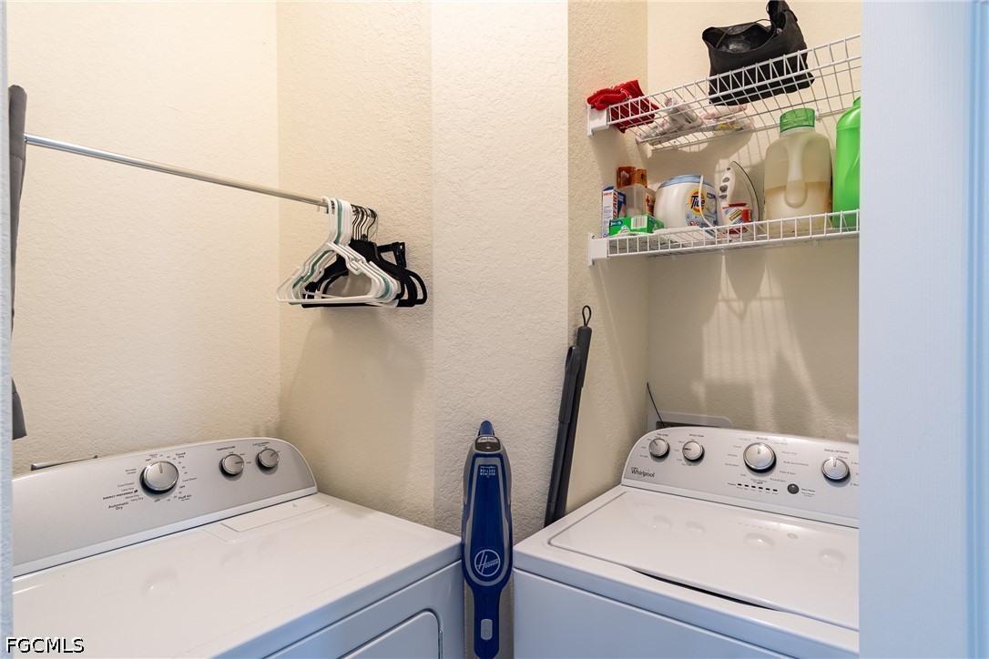 1102 Winding Pines CIR 206