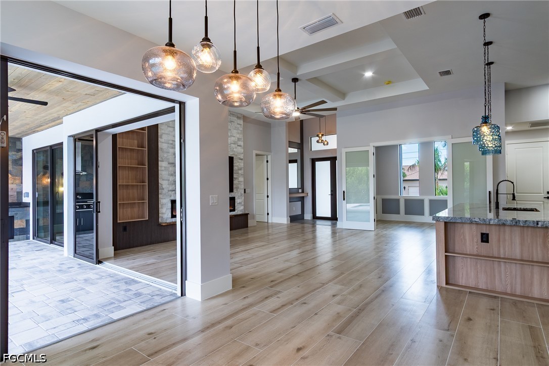2513 SW 25th AVE