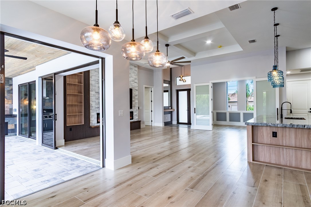 2513 SW 25th AVE