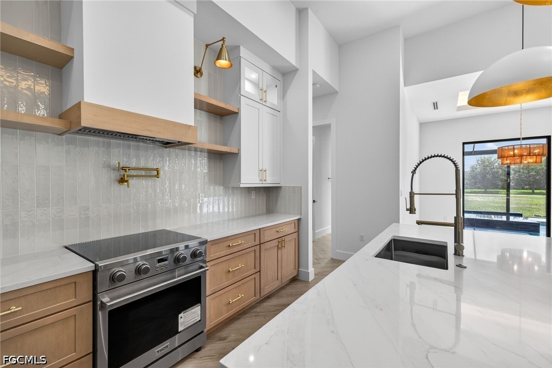 209 NW 35th PL