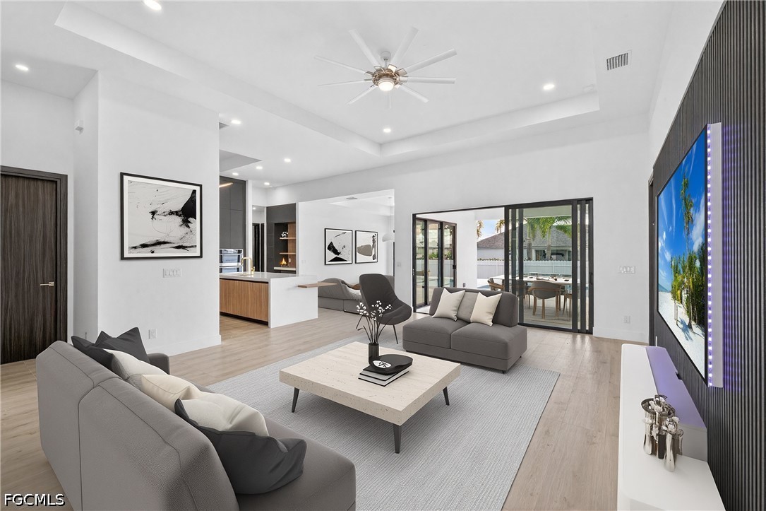 121 NW 35th PL