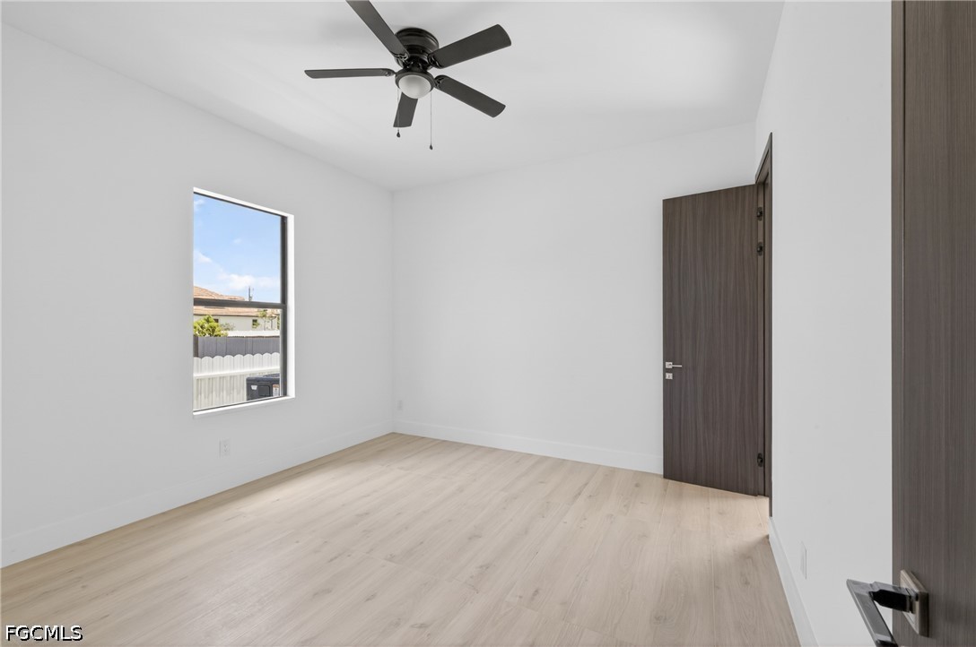 121 NW 35th PL