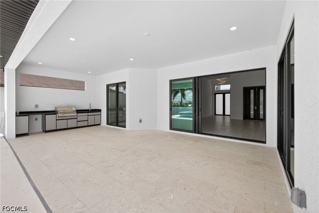 121 NW 35th PL