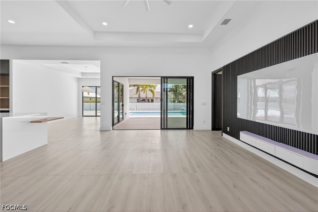 121 NW 35th PL