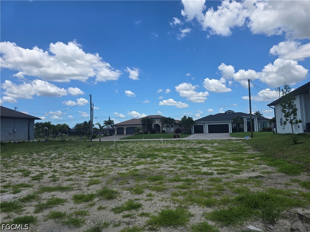 820 NW 39th AVE