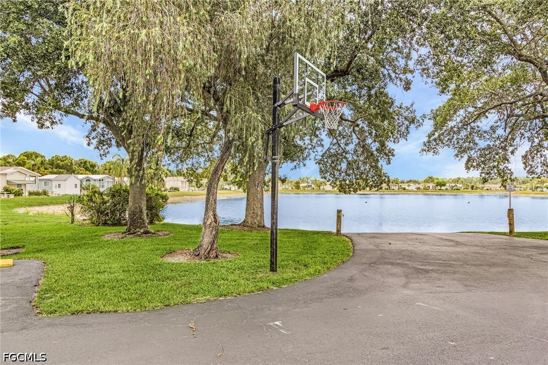3066 Waterview PT