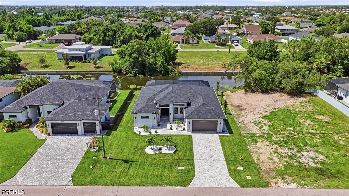 2306 SW 16th TER