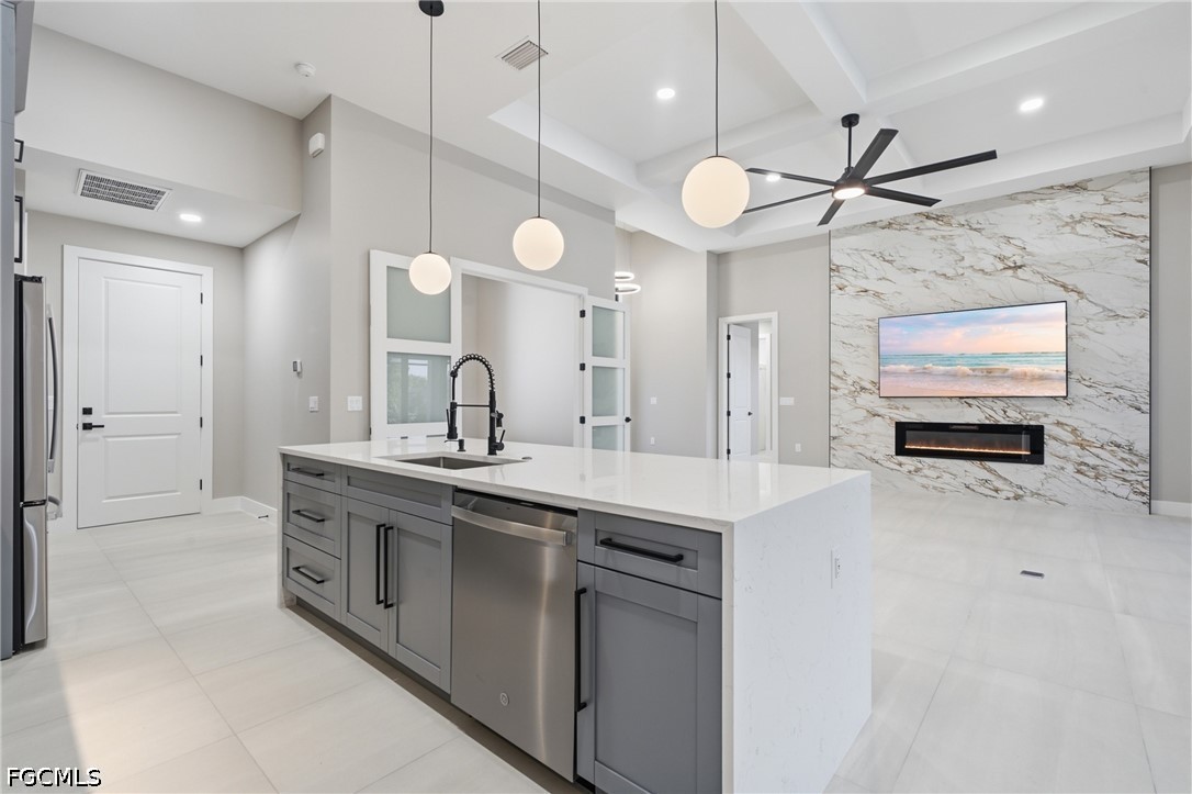 2306 SW 16th TER