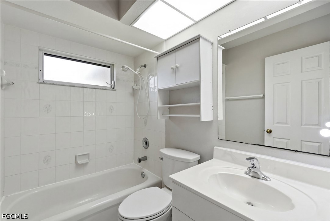 1403 Van Loon TER E