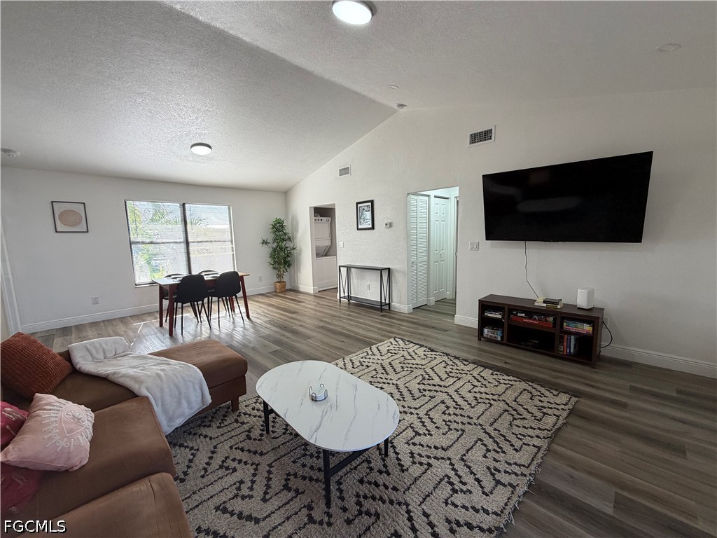 2811 SE 15th PL 202