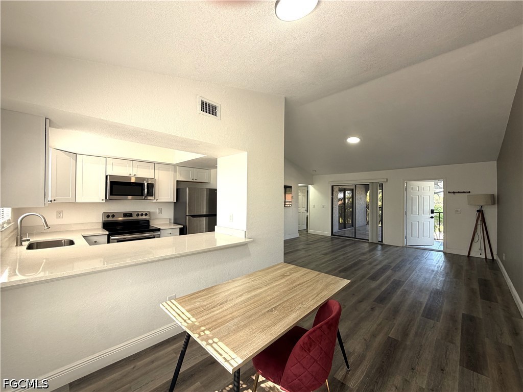 2811 SE 15th PL 203