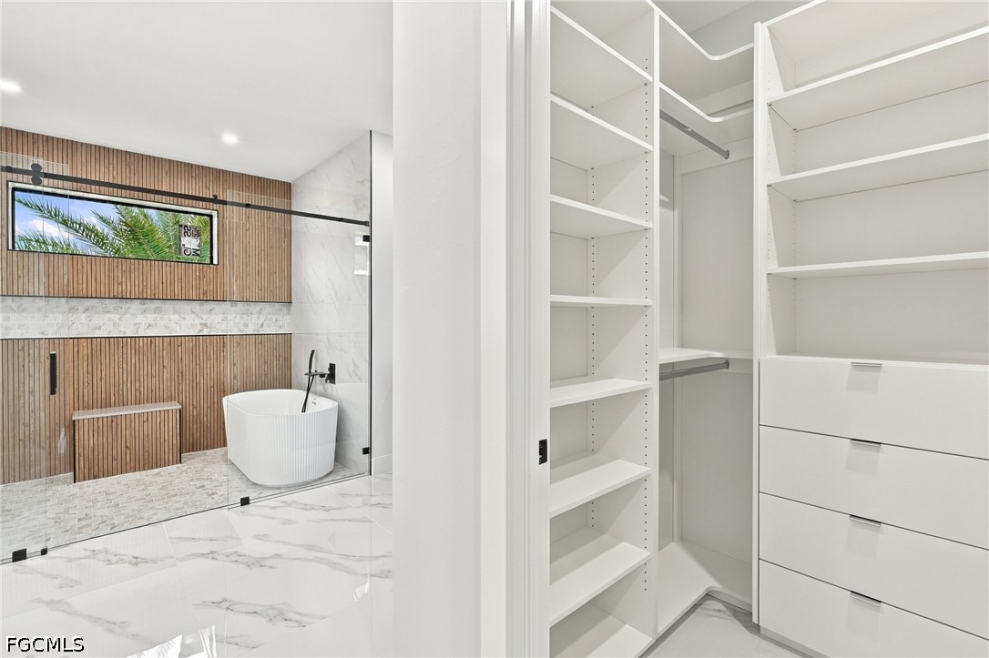 340 SW 31st AVE