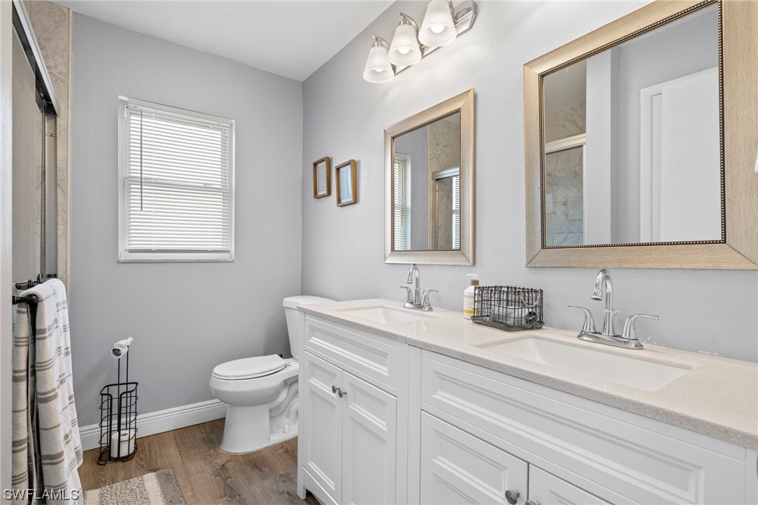 901 SE 35th TER