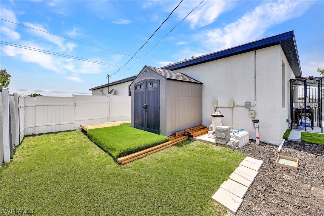 3929 Agualinda BLVD