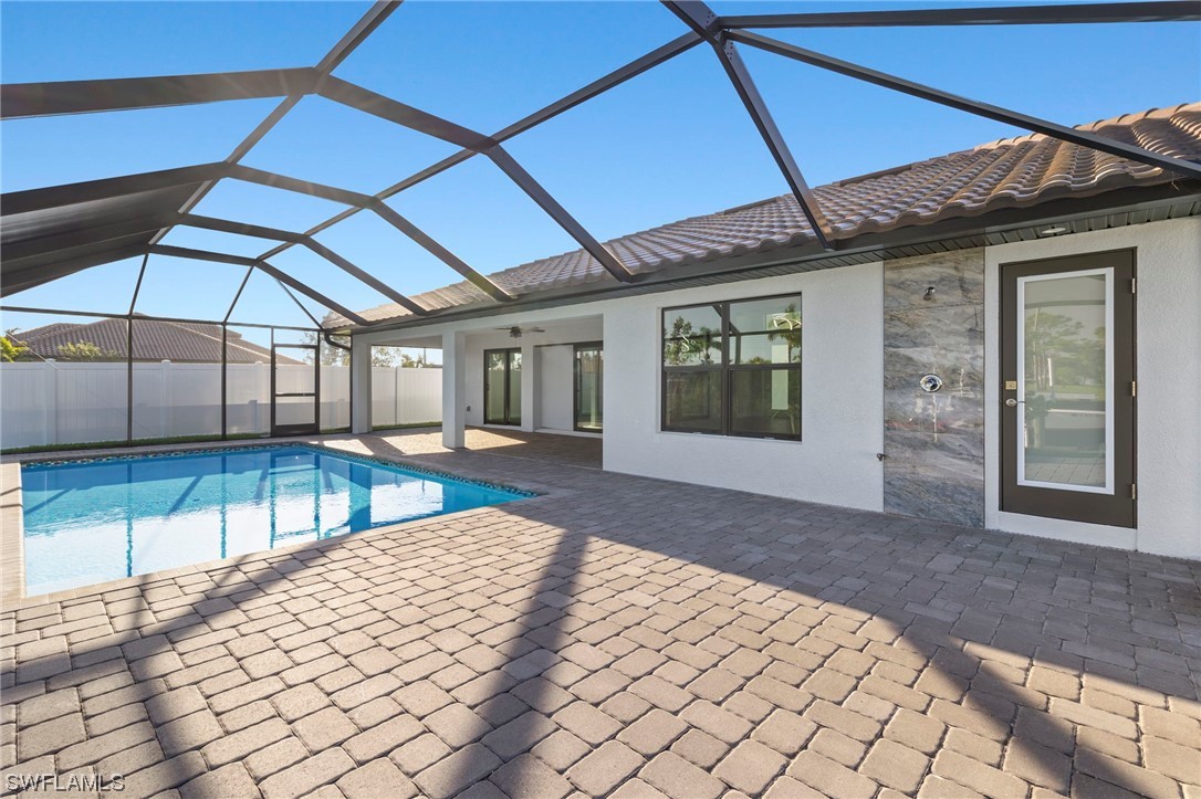 611 SW 40th TER