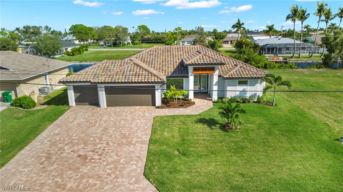 611 SW 40th TER