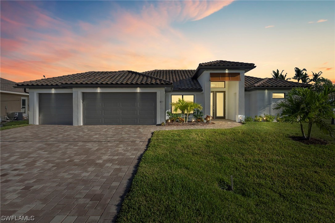 611 SW 40th TER