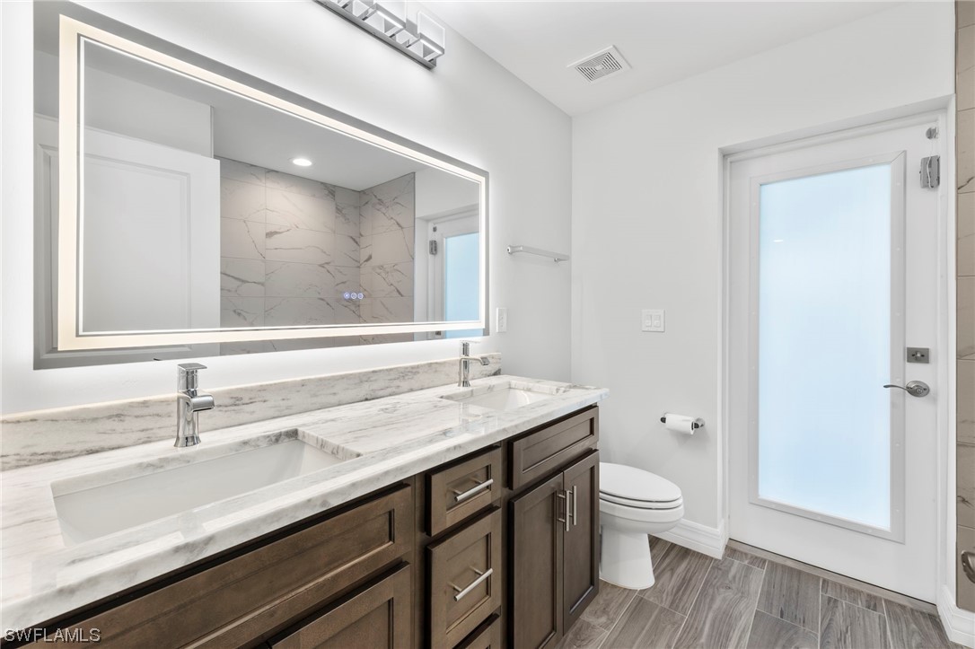 611 SW 40th TER