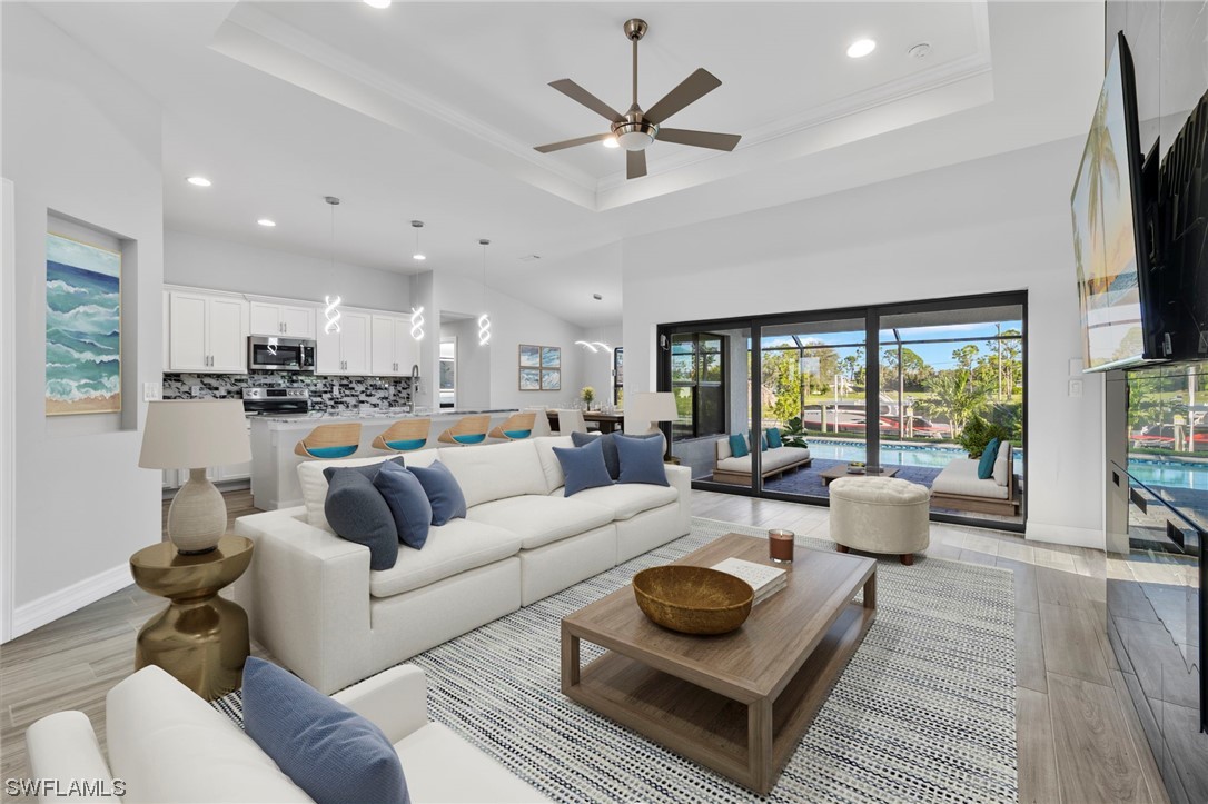 611 SW 40th TER