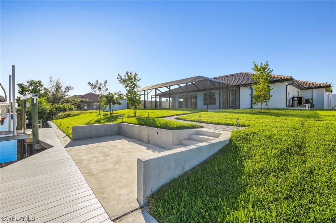611 SW 40th TER