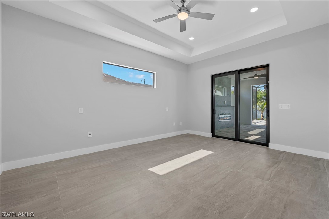 2130 SW 49th ST