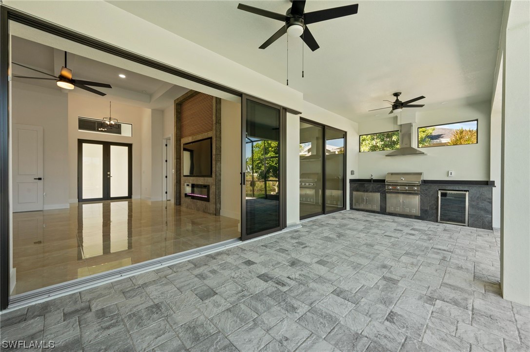 1833 SW 8th CT