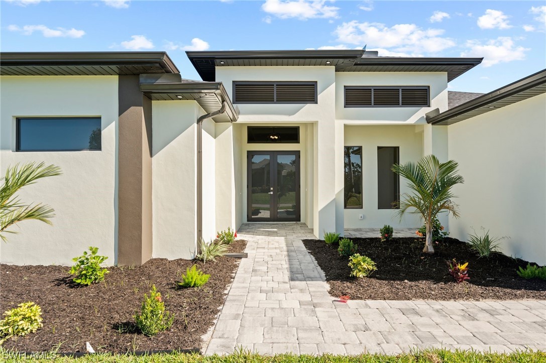 1833 SW 8th CT