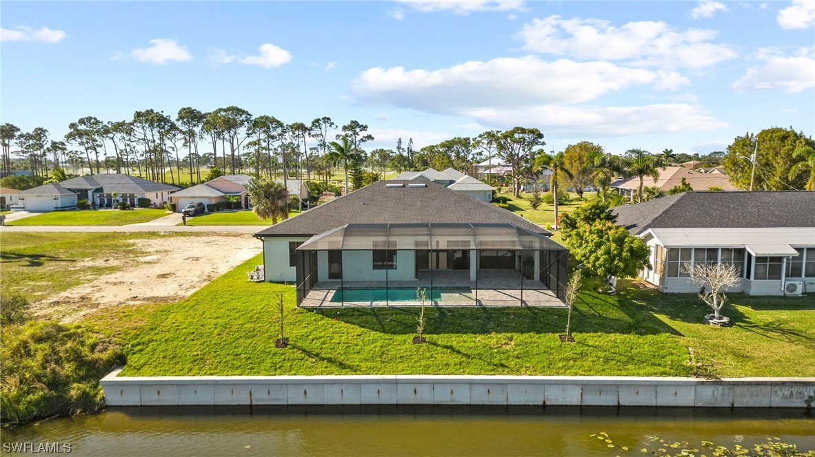 1833 SW 8th CT