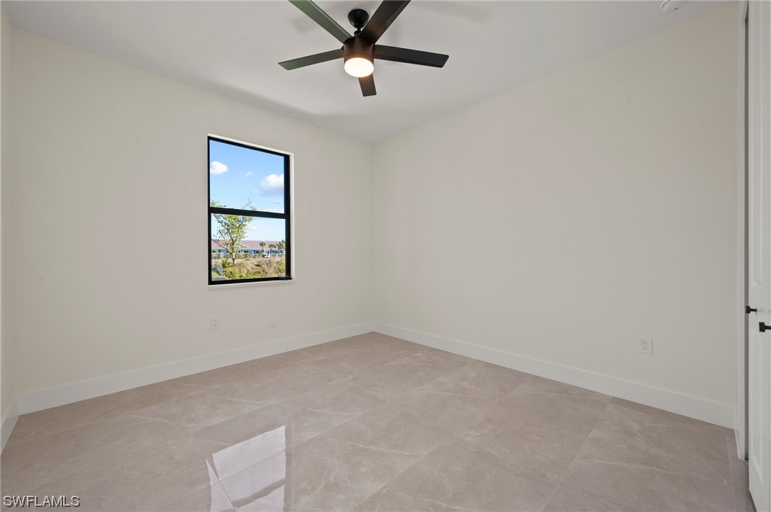 1833 SW 8th CT