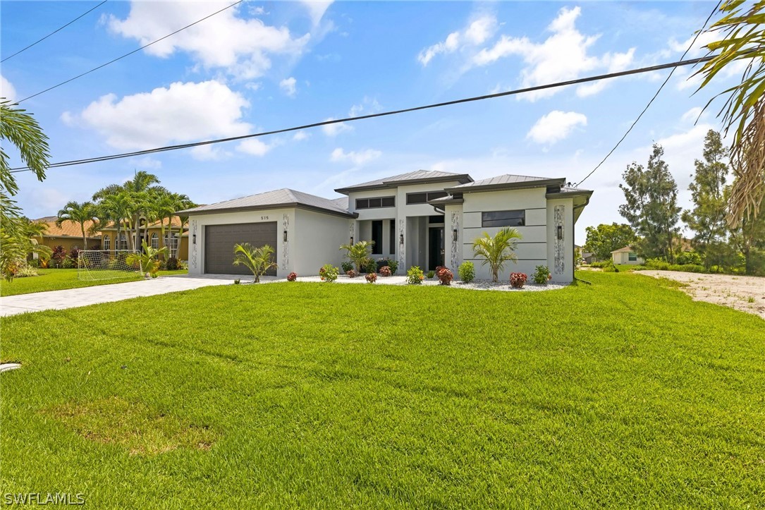 515 SW 11th CT