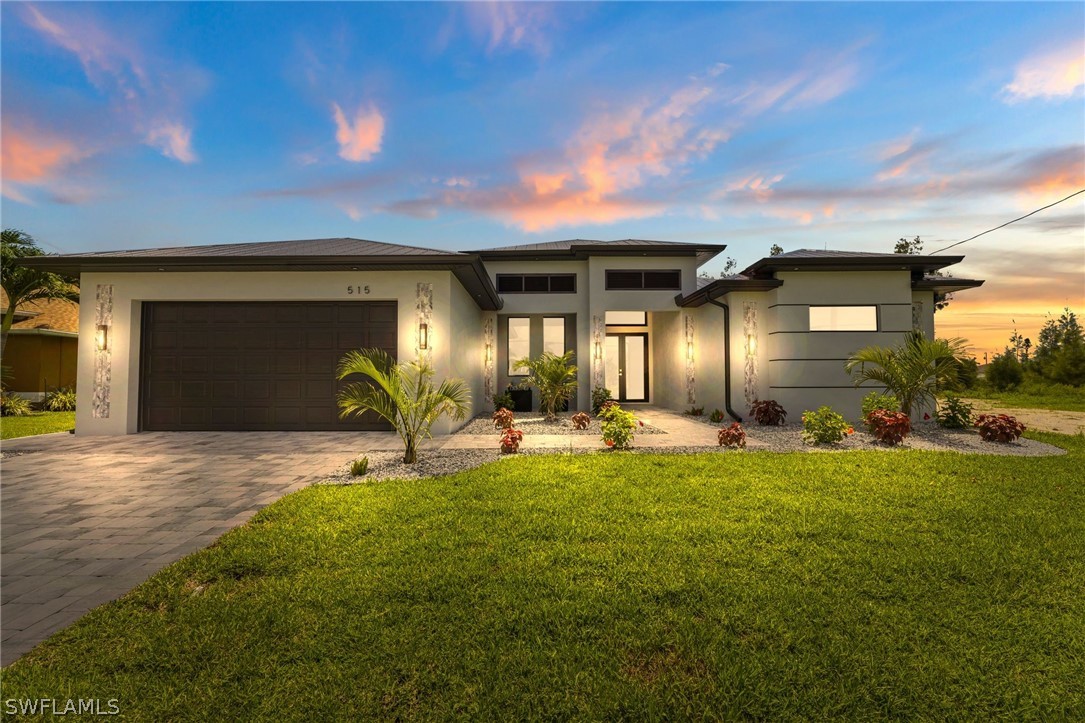 515 SW 11th CT