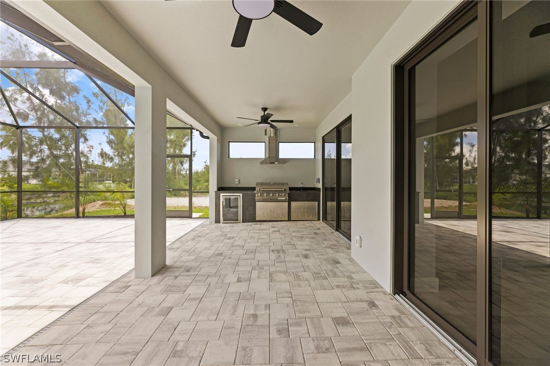 515 SW 11th CT