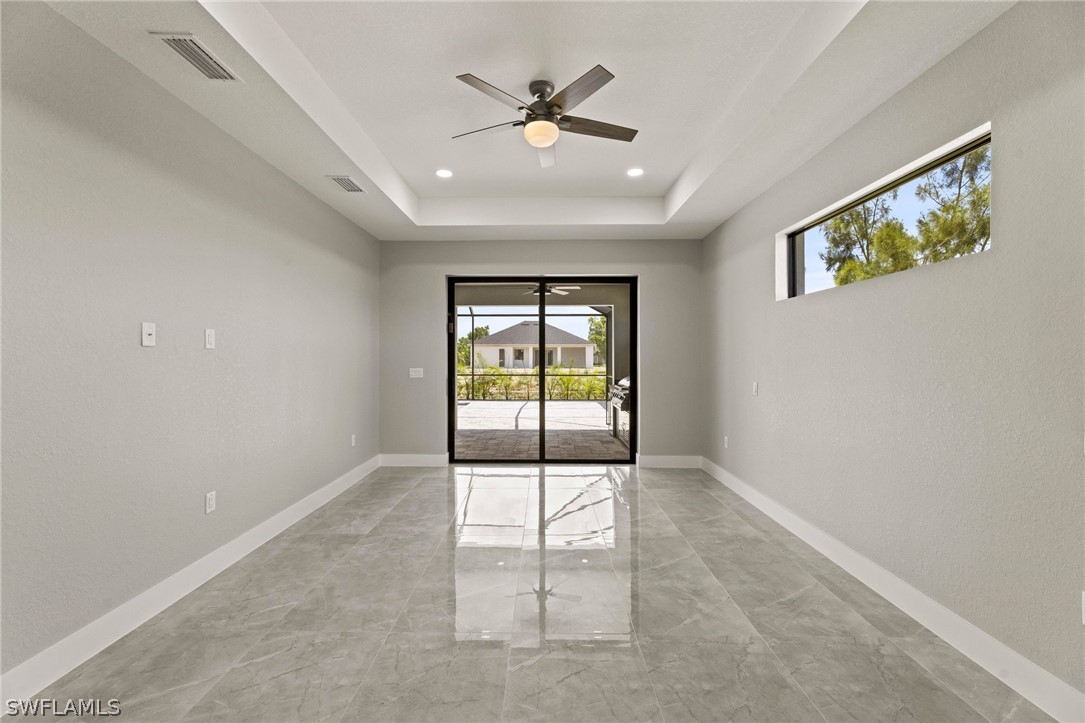 515 SW 11th CT