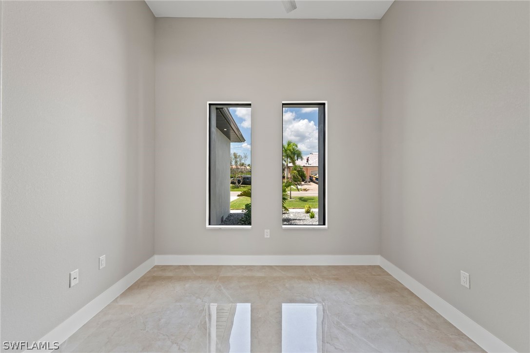 3605 NW 2nd TER