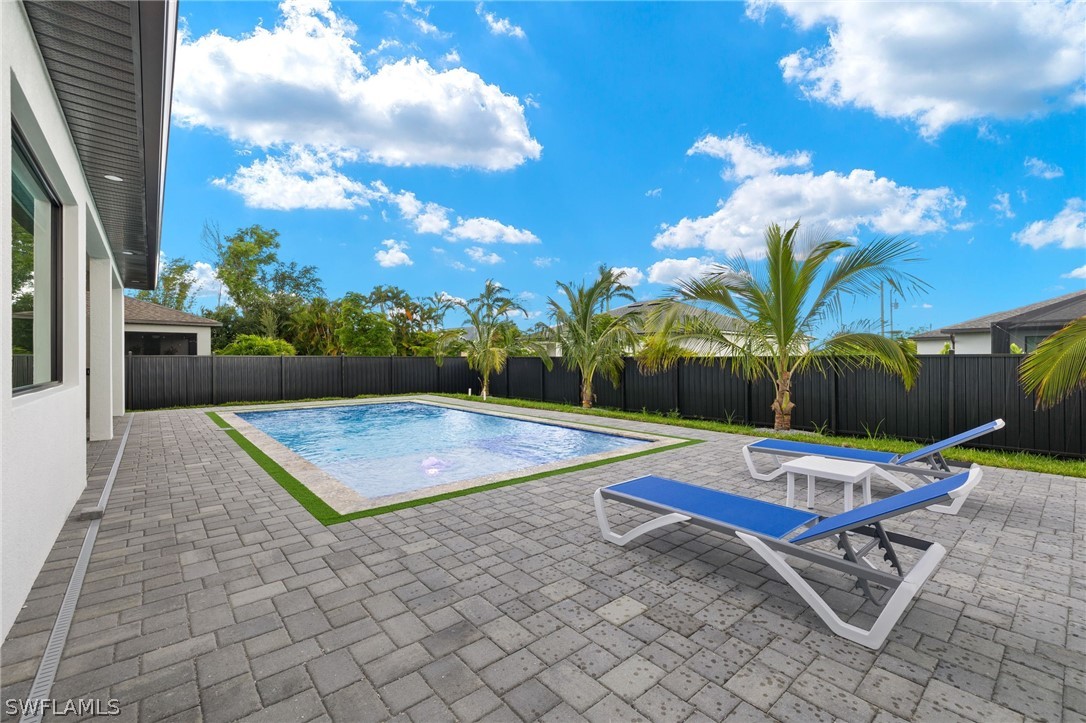 334 SW 25th PL