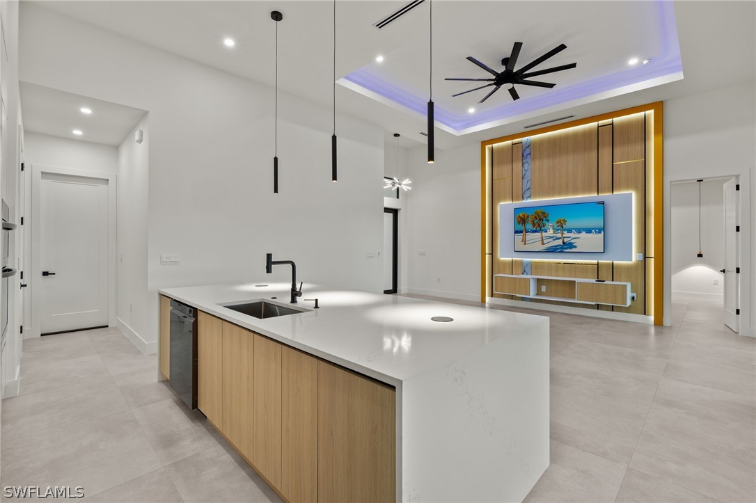 334 SW 25th PL
